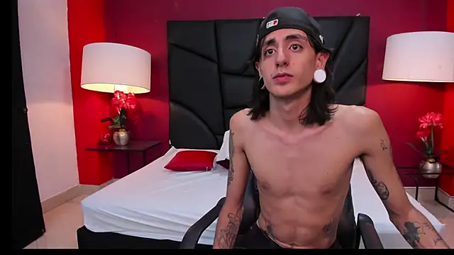 Snapshot of Matthew_Dixonn chatting on 10, 1, 2025 Matthew Dixonn online show from 10, 1, 2025