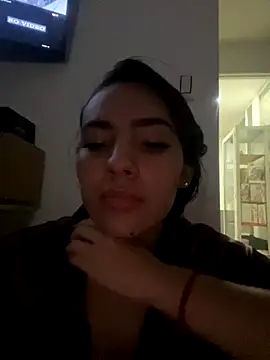 Snapshot of IsaValencia chatting on 25, 9, 2025 IsaValencia online show from 25, 9, 2025