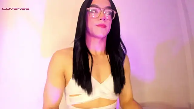 Snapshot of melissa_hot22 chatting on 8, 3, 2025 melissa hot22 online show from 8, 3, 2025