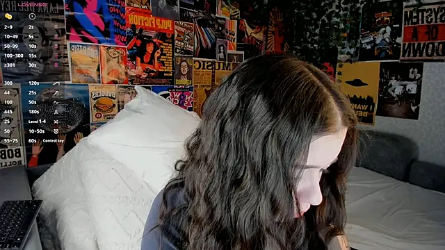 Snapshot of Butterflys1268 chatting on 15, 3, 2025 Butterflys1268 online show from 15, 3, 2025