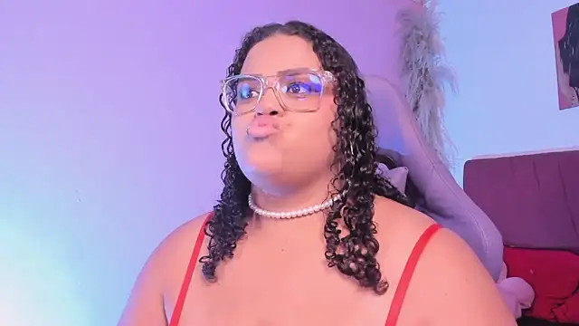 juli 2tyes online show from 3, 2, 2026