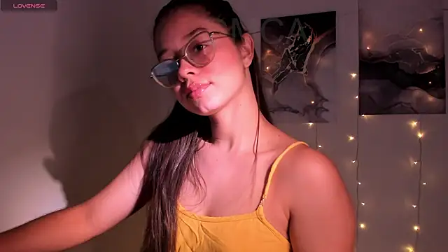Snapshot of __excitease chatting on 2, 1, 2025 excitease online show from 2, 1, 2025