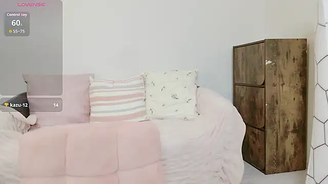 Snapshot of cohaku_329 chatting on 1, 3, 2026 cohaku 329 online show from 1, 3, 2026