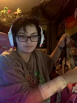 Snapshot of space_g1rl chatting on 4, 11, 2025 space g1rl online show from 4, 11, 2025