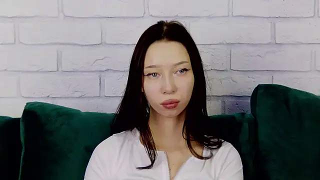 MaliaLandre online show from 11, 2, 2025