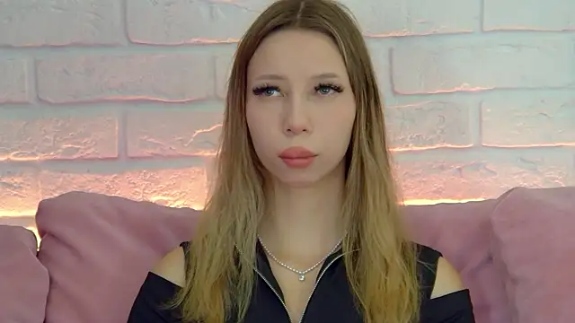 MaliaLandre online show from 26, 9, 2025