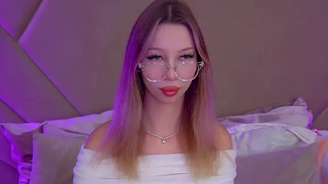 MaliaLandre online show from 1, 10, 2025