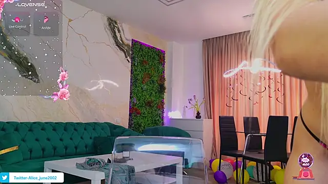 emily bloom online show from 13, 3, 2025