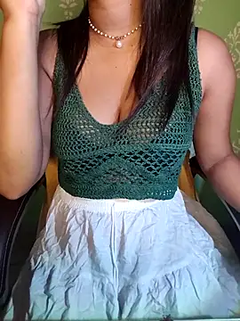 QueenOfHeart 07 online show from 2, 12, 2025