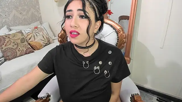 Sexy cristall  online show from 6, 1, 2025