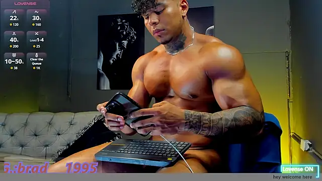 bradley smith online show from 9, 4, 2026