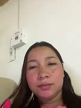 queen angelique online show from 8, 3, 2026