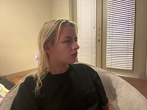 Snapshot of girlfriendmissy chatting on 26, 2, 2025 girlfriendmissy online show from 26, 2, 2025