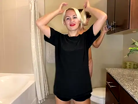 girlfriendmissy online show from 13, 12, 2025