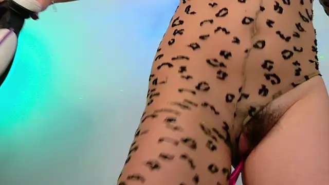 GilaKat online show from 15, 10, 2025