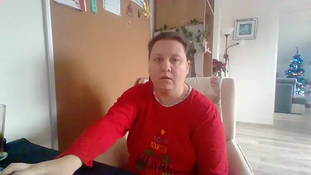 Snapshot of ReifeVenna chatting on 18, 12, 2024 ReifeVenna online show from 18, 12, 2024