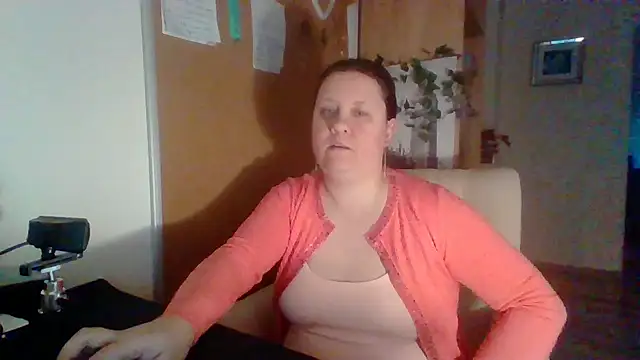 Snapshot of ReifeVenna chatting on 15, 1, 2025 ReifeVenna online show from 15, 1, 2025