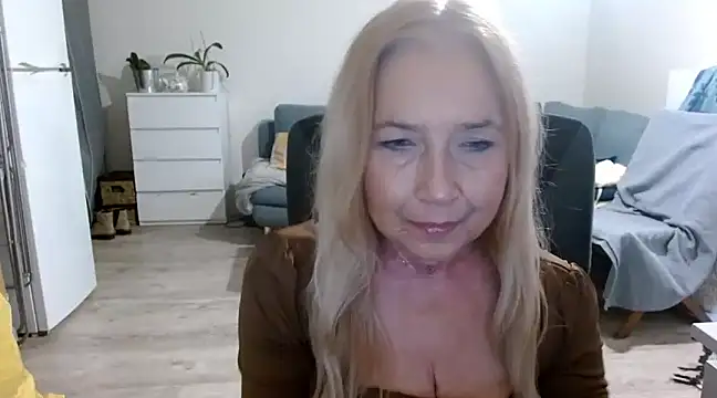 sofia xkiss online show from 14, 1, 2025