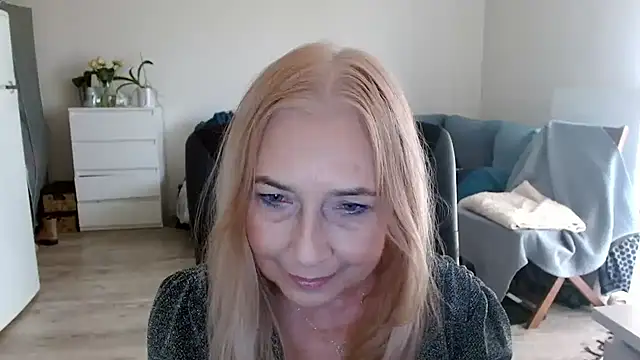 sofia xkiss online show from 22, 1, 2025