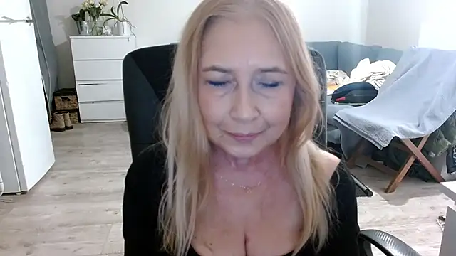 sofia xkiss online show from 23, 1, 2025