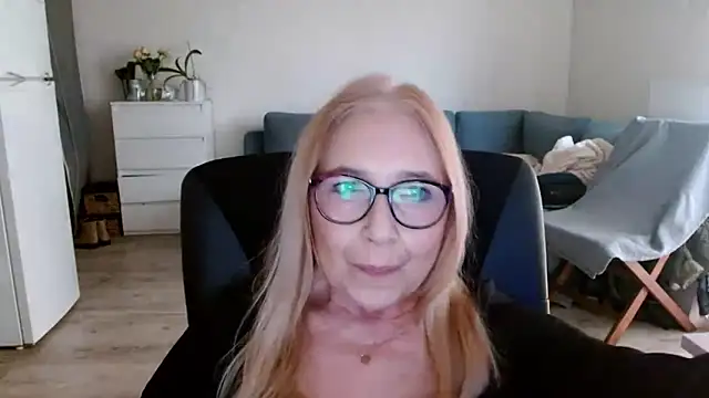 sofia xkiss online show from 23, 1, 2025