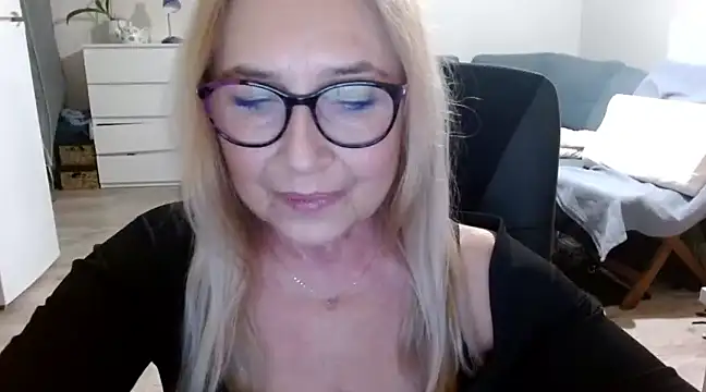 sofia xkiss online show from 5, 2, 2025