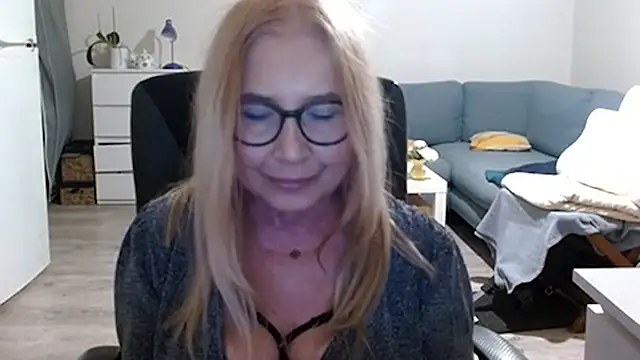 sofia xkiss online show from 22, 2, 2025