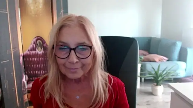 sofia xkiss online show from 2, 10, 2025