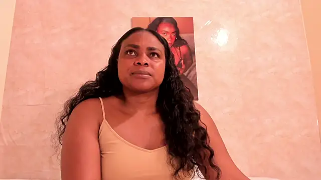 Snapshot of NicolVilla chatting on 4, 2, 2026 NicolVilla online show from 4, 2, 2026