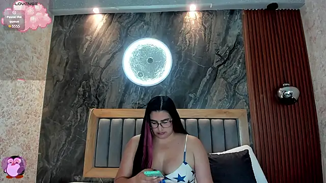 Snapshot of BellaPeers_ chatting on 13, 9, 2025 BellaPeers online show from 13, 9, 2025