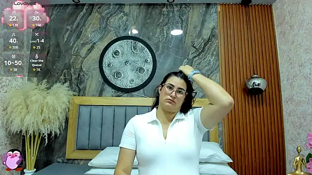 BellaPeers  online show from 11, 4, 2026