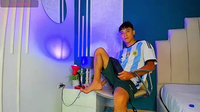 Snapshot of Austin_Cardieff chatting on 23, 1, 2025 Austin Cardieff online show from 23, 1, 2025