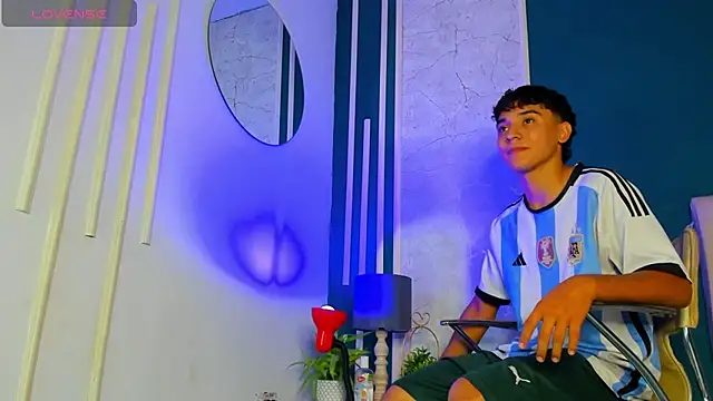 Snapshot of Austin_Cardieff chatting on 23, 1, 2025 Austin Cardieff online show from 23, 1, 2025