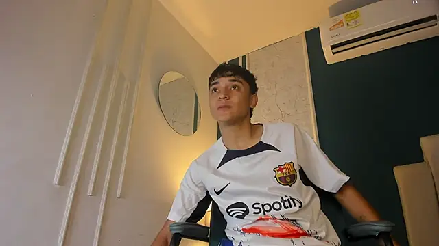 Snapshot of Austin_Cardieff chatting on 13, 3, 2025 Austin Cardieff online show from 13, 3, 2025