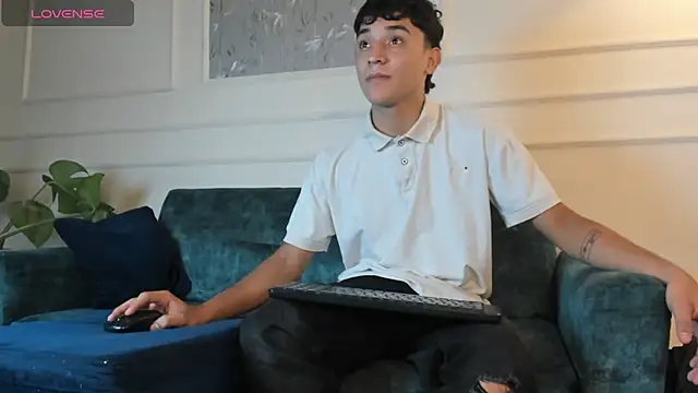 Snapshot of Austin_Cardieff chatting on 19, 3, 2025 Austin Cardieff online show from 19, 3, 2025