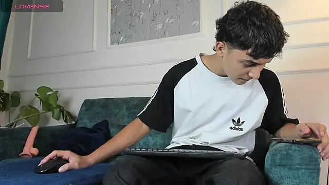 Snapshot of Austin_Cardieff chatting on 20, 3, 2025 Austin Cardieff online show from 20, 3, 2025