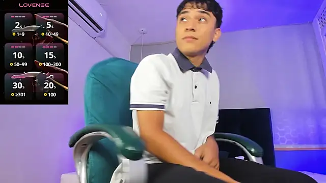 Snapshot of Austin_Cardieff chatting on 22, 3, 2025 Austin Cardieff online show from 22, 3, 2025