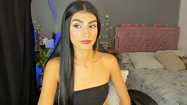 Snapshot of April_Scarlett chatting on 8, 2, 2025 April Scarlett online show from 8, 2, 2025