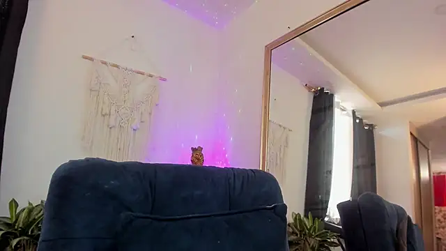 aaroncolombia online show from 7, 3, 2026