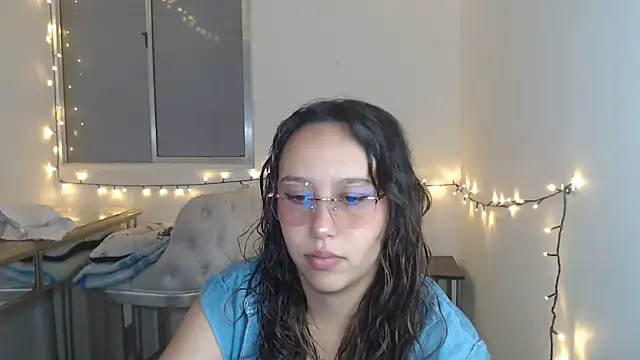 Snapshot of Skarlet_Adams28 chatting on 3, 2, 2025 Skarlet Adams28 online show from 3, 2, 2025