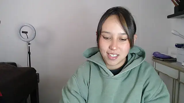 Snapshot of Skarlet_Adams28 chatting on 15, 3, 2025 Skarlet Adams28 online show from 15, 3, 2025