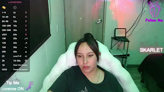 Skarlet Adams28 online show from 10, 10, 2025