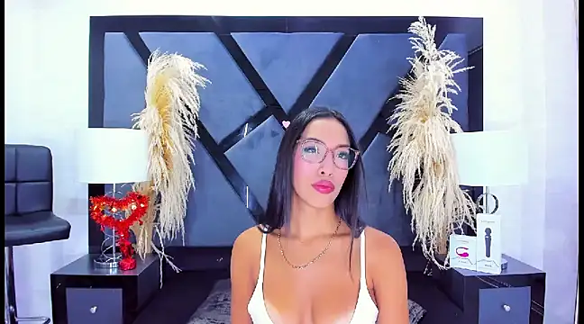 KylieWhite online show from 6, 2, 2025