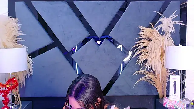 KylieWhite online show from 27, 9, 2025