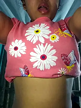 Snapshot of hotbaby_5 chatting on 25, 11, 2025 hotbaby 5 online show from 25, 11, 2025