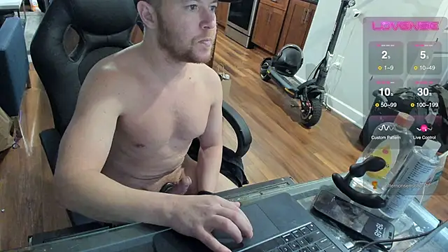 Snapshot of aaron_s_x chatting on 22, 2, 2025 aaron s x online show from 22, 2, 2025