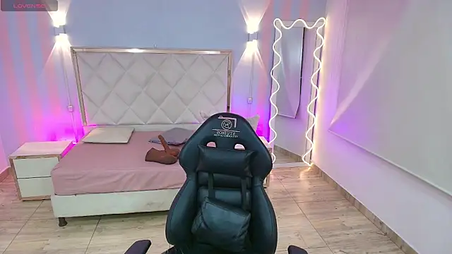 Brendda tay online show from 9, 11, 2025