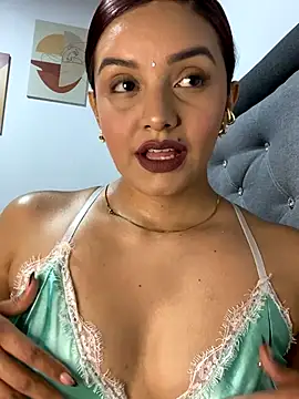 Melanyprada online show from 16, 11, 2025