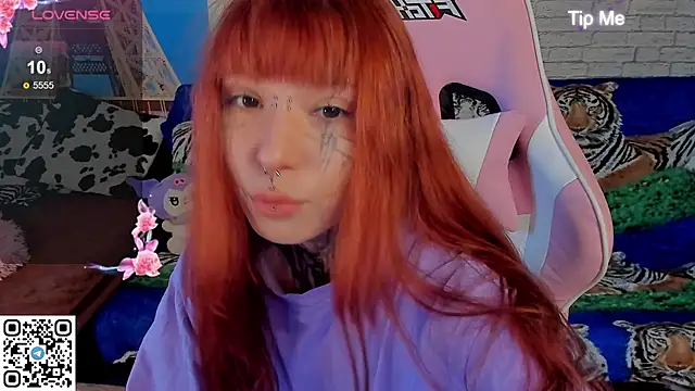 Snapshot of b1gBlushkk chatting on 5, 10, 2025 b1gBlushkk online show from 5, 10, 2025