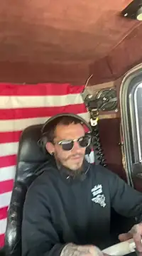 XMeF10 online show from 18, 2, 2025